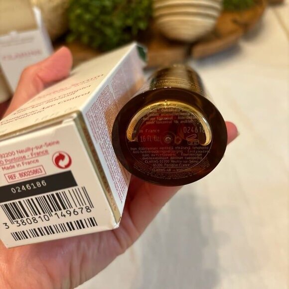 Clarins double serum 50ml x 2 bottles - Picture 3 of 3